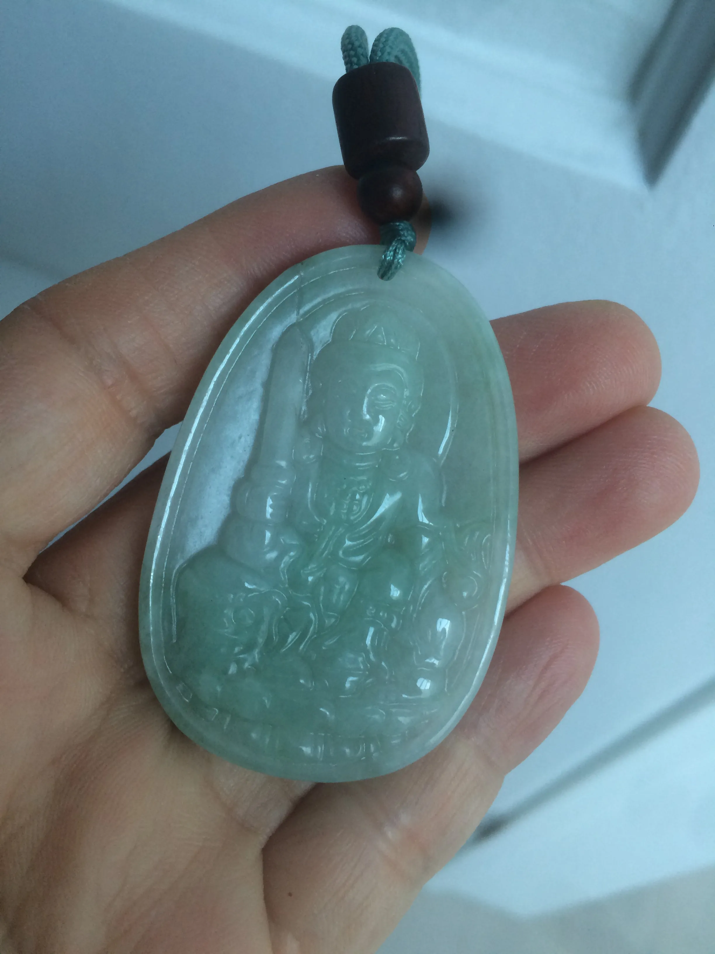 100% natural light green/white Guanyin (降魔观音)jadeite jade necklace AF36