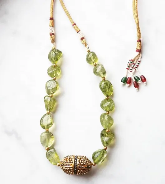 Antique Argento Peridot Necklace in 24kt Gold Foil and Lac