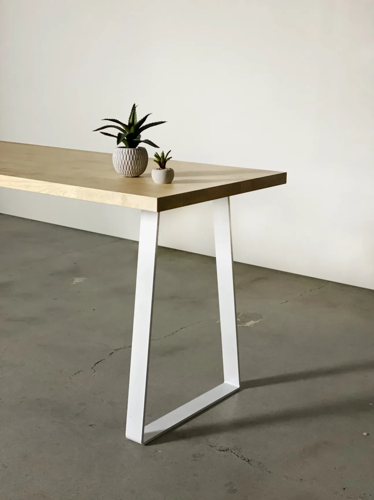 Bell Shape Metal Table & Bench Leg - (Heavy Duty 0.375" Metal)