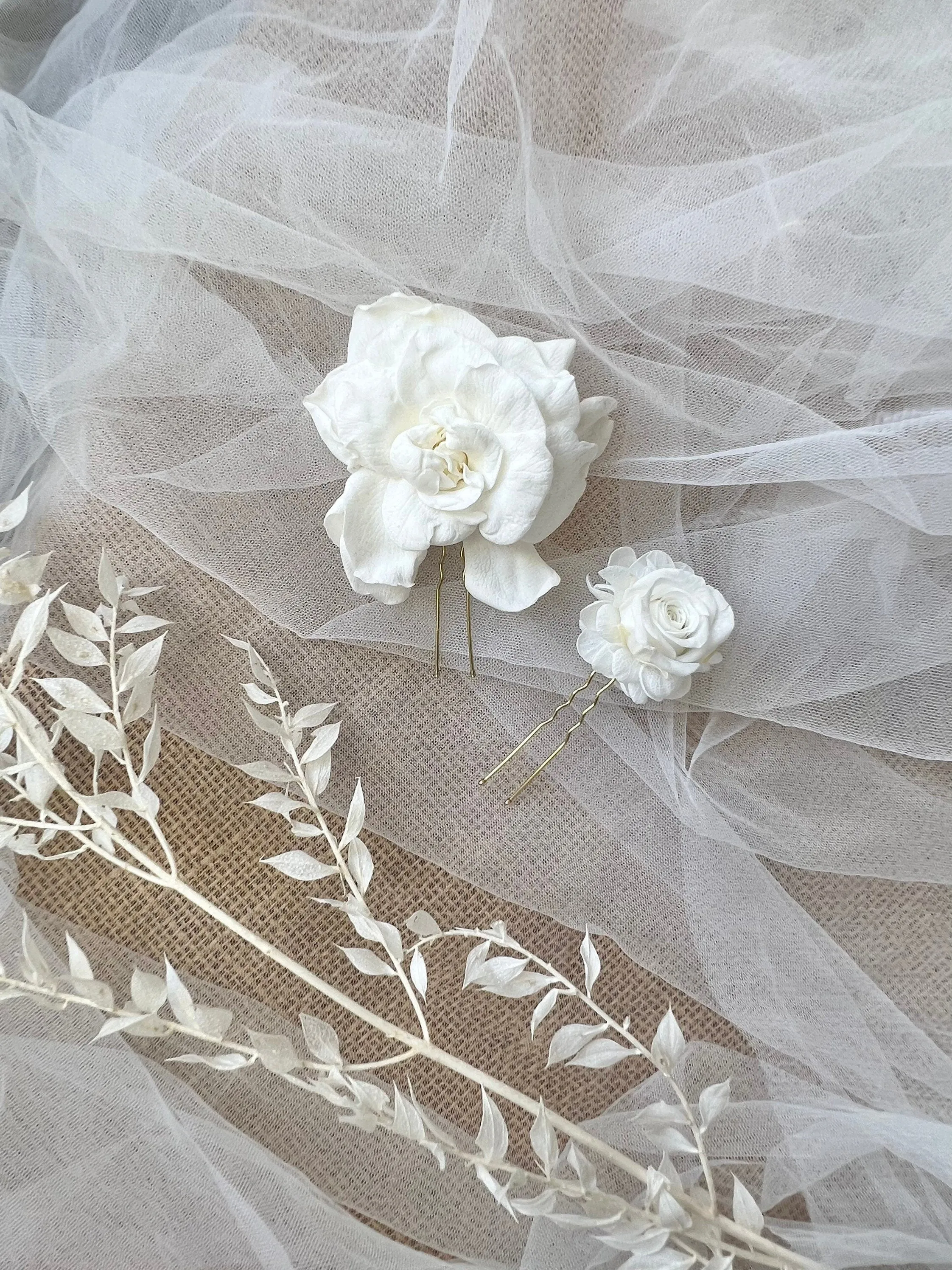 Boho Bridal Rose Hair Pins, Wedding Hair Dried Floral Hair Piece, White Roses Hair Pin, Real Flower Wedding Hair Accessories Handmade UK