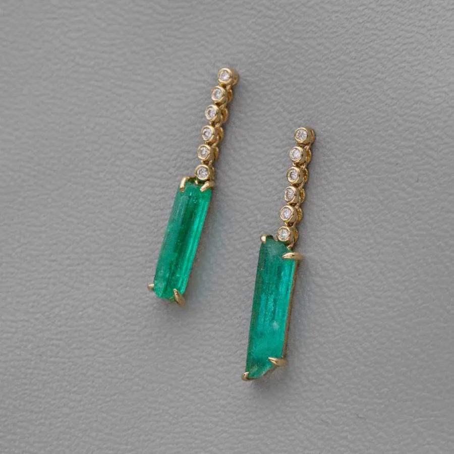Colombian Raw Emerald Diamond Drop Earrings in 18K Yellow Gold