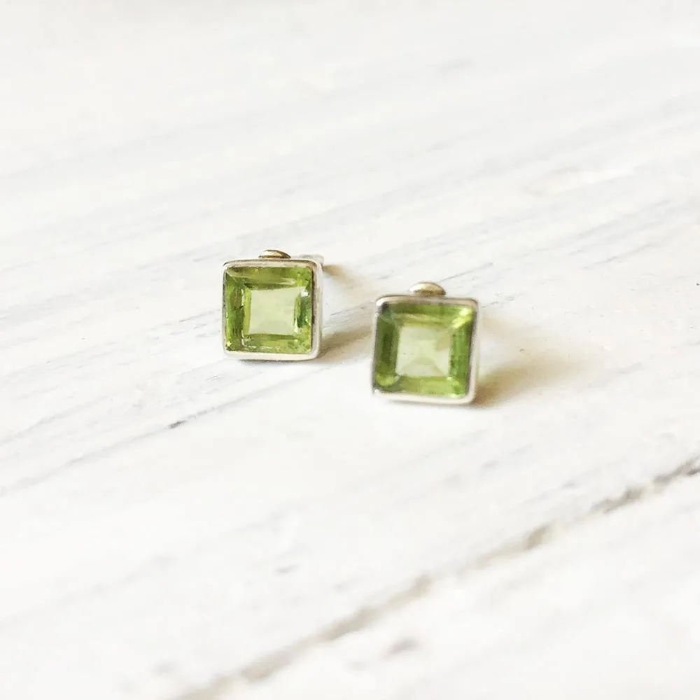Facetted Peridot Square Silver Stud