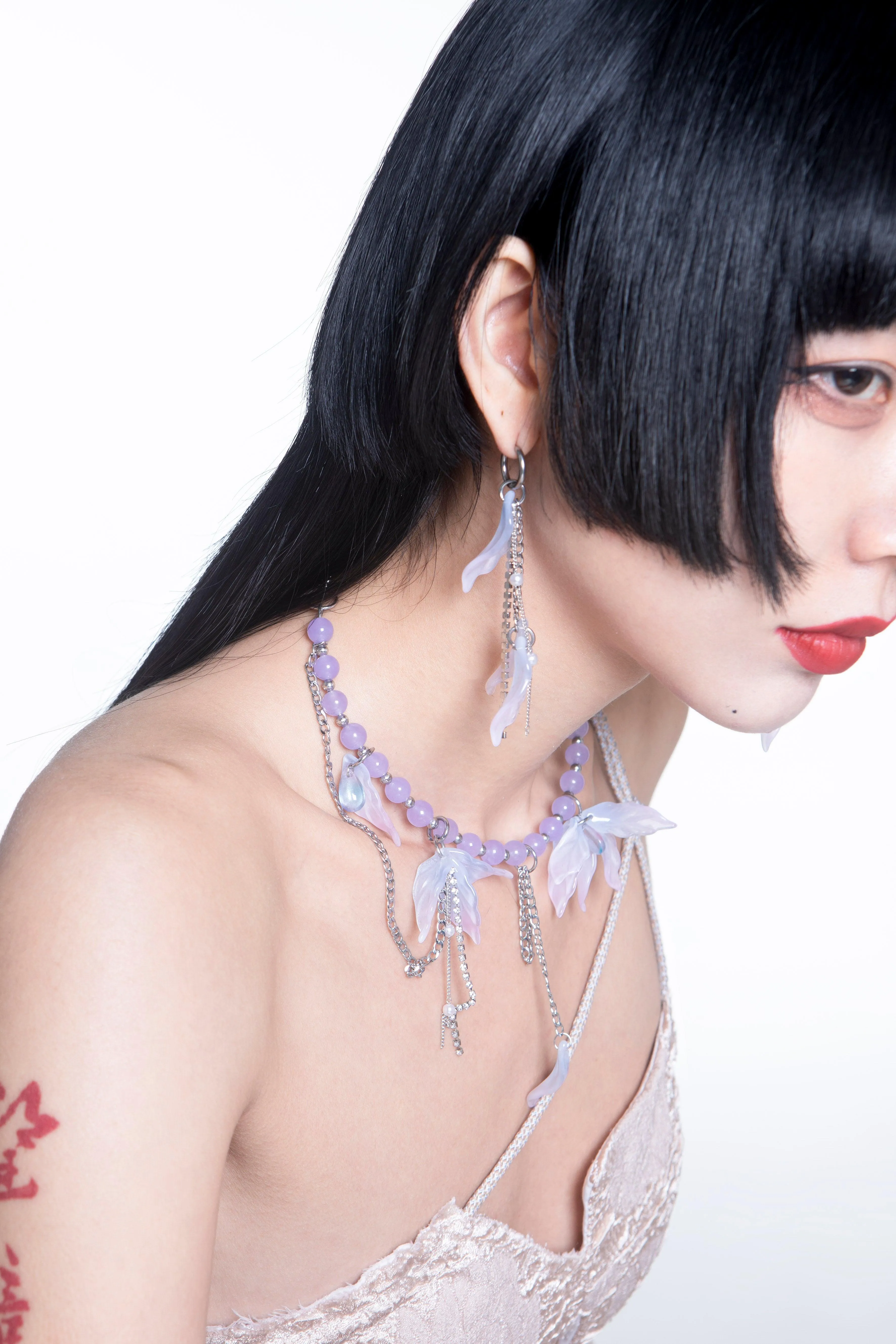 Fervooor Blooming purple lotus necklace