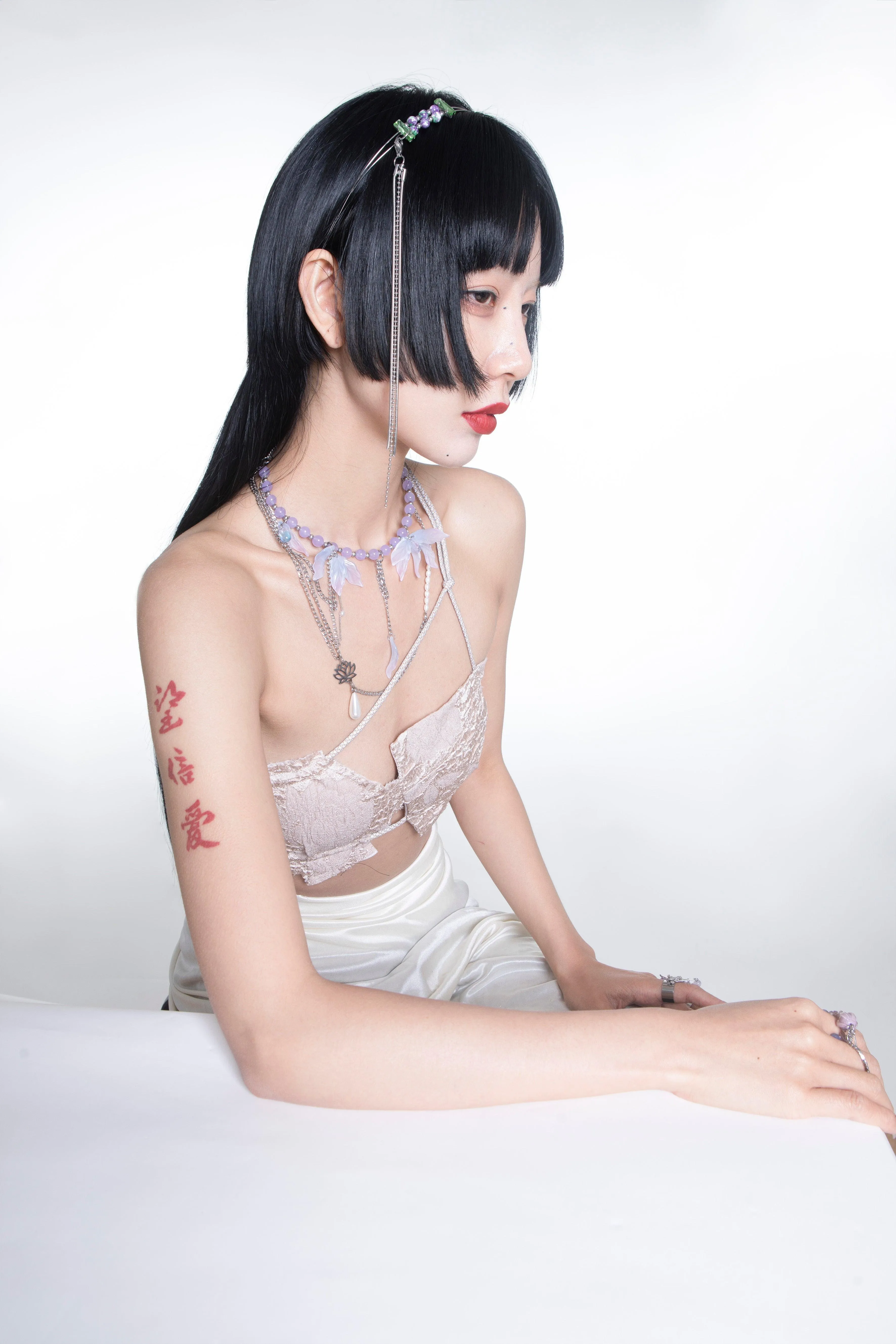 Fervooor Blooming purple lotus necklace