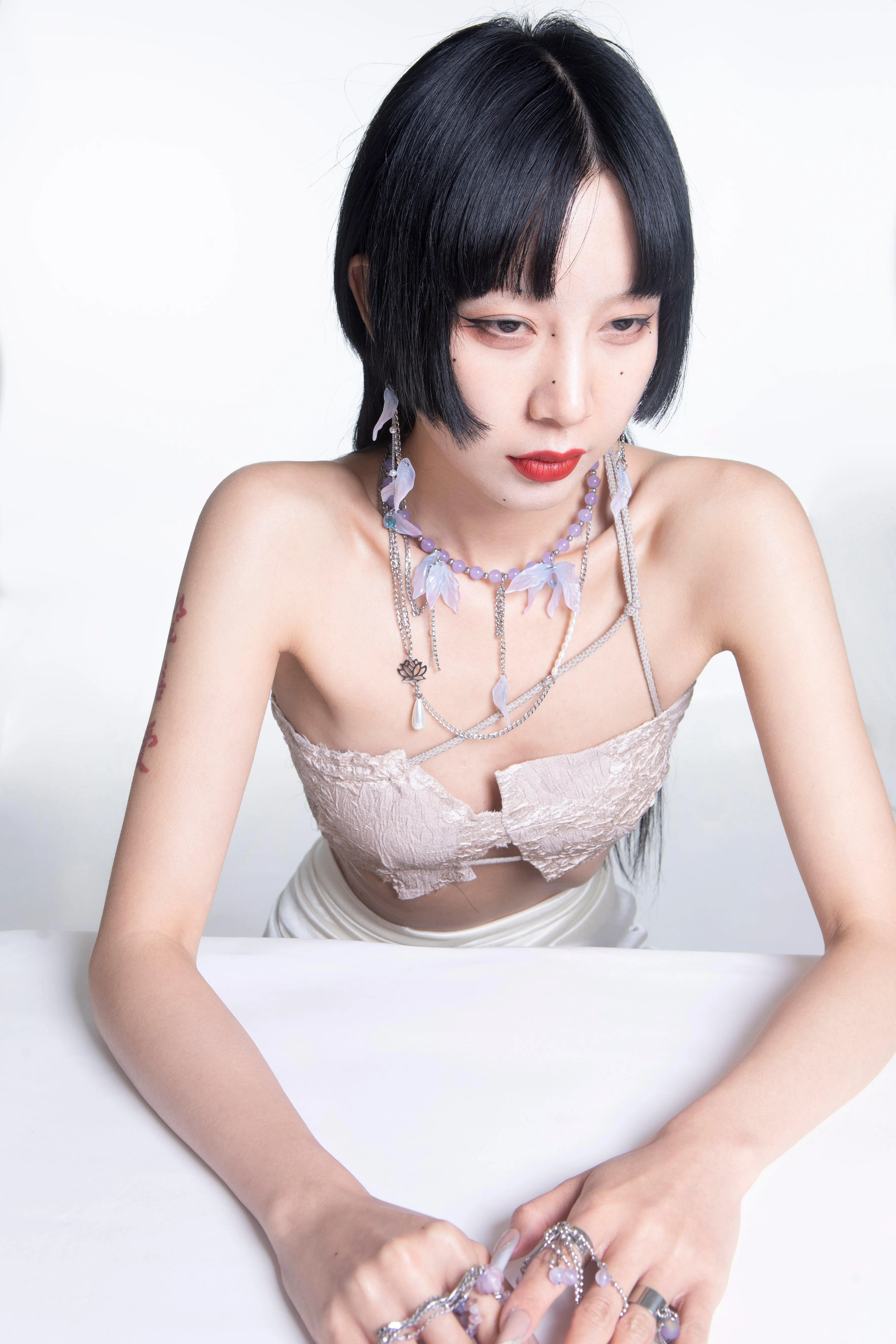 Fervooor Blooming purple lotus necklace