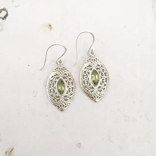 Filigree Facetted Peridot Silver Earring