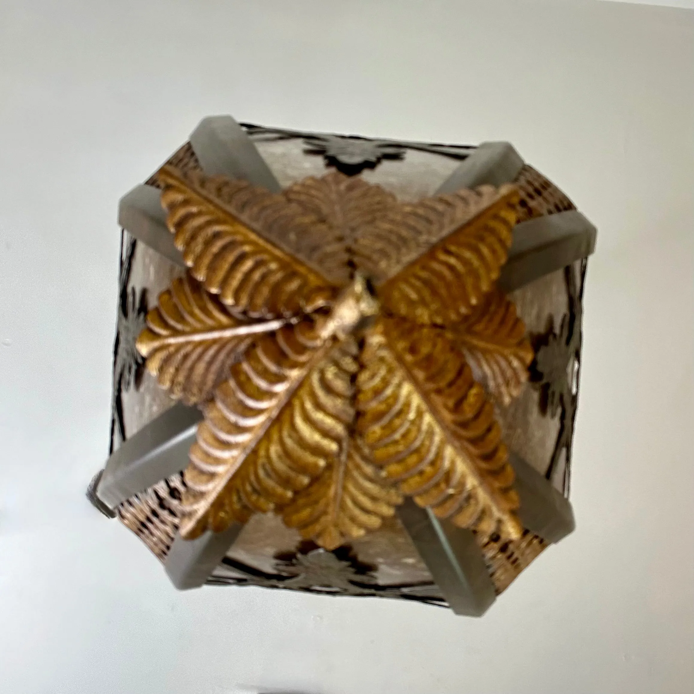 Fine Arts Lamps Pendant Light, Traditional, Mica Glass, Gold, Black Metal