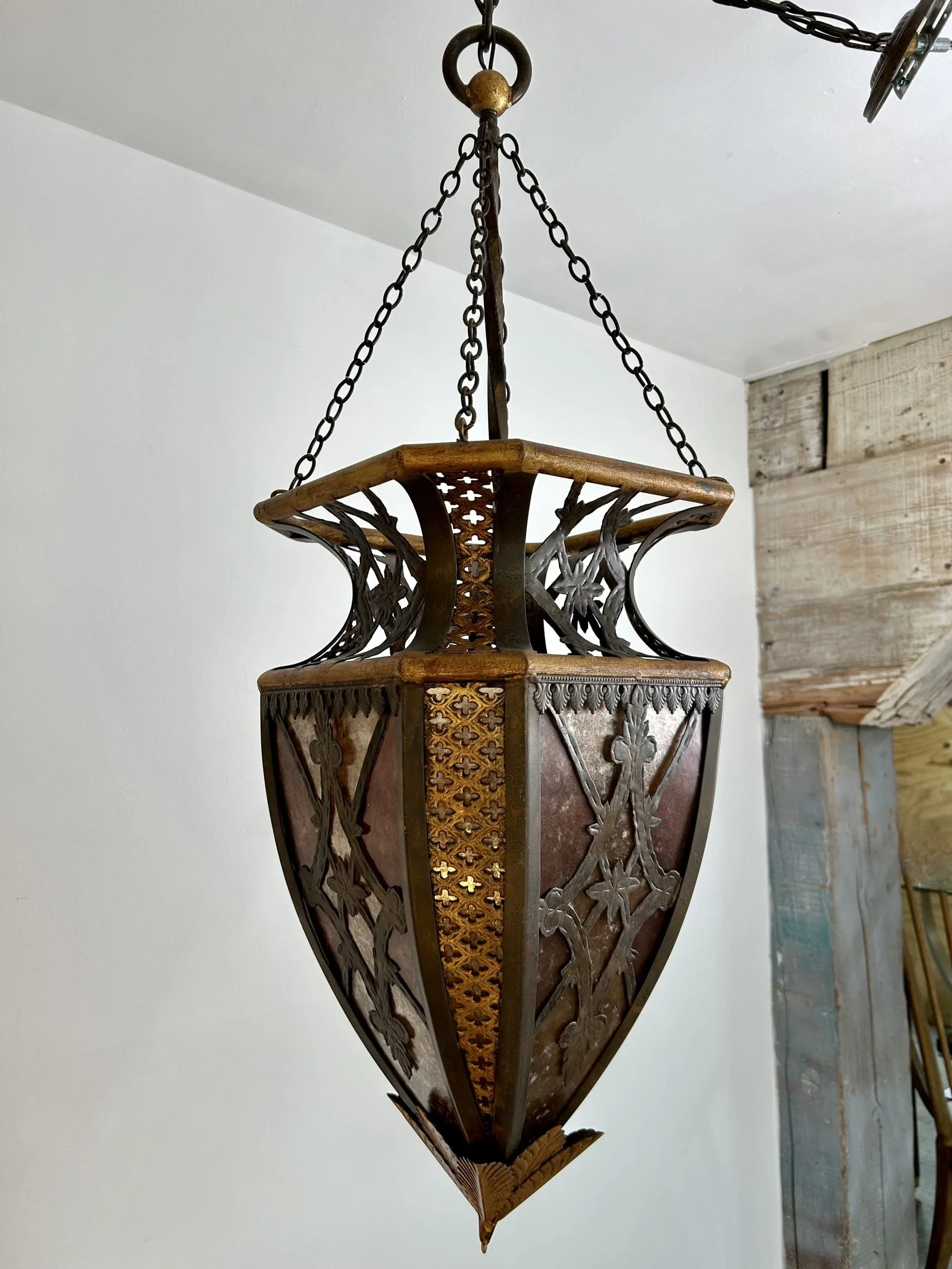 Fine Arts Lamps Pendant Light, Traditional, Mica Glass, Gold, Black Metal