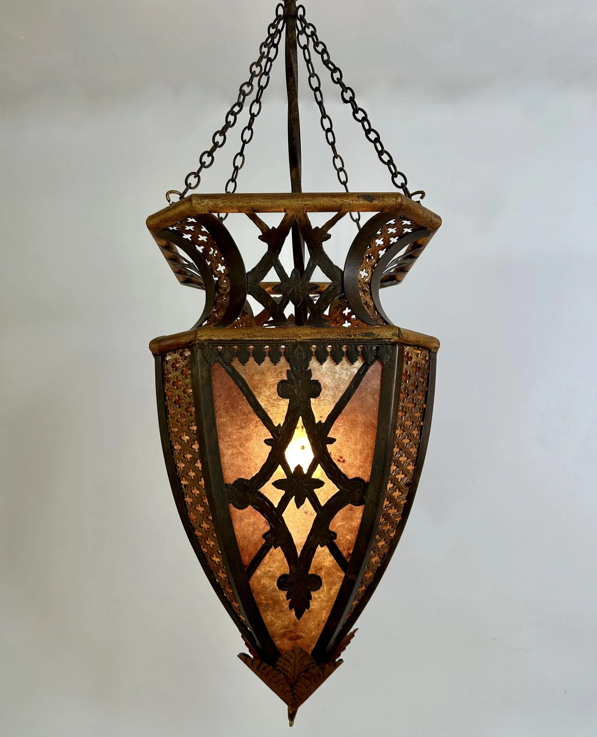 Fine Arts Lamps Pendant Light, Traditional, Mica Glass, Gold, Black Metal
