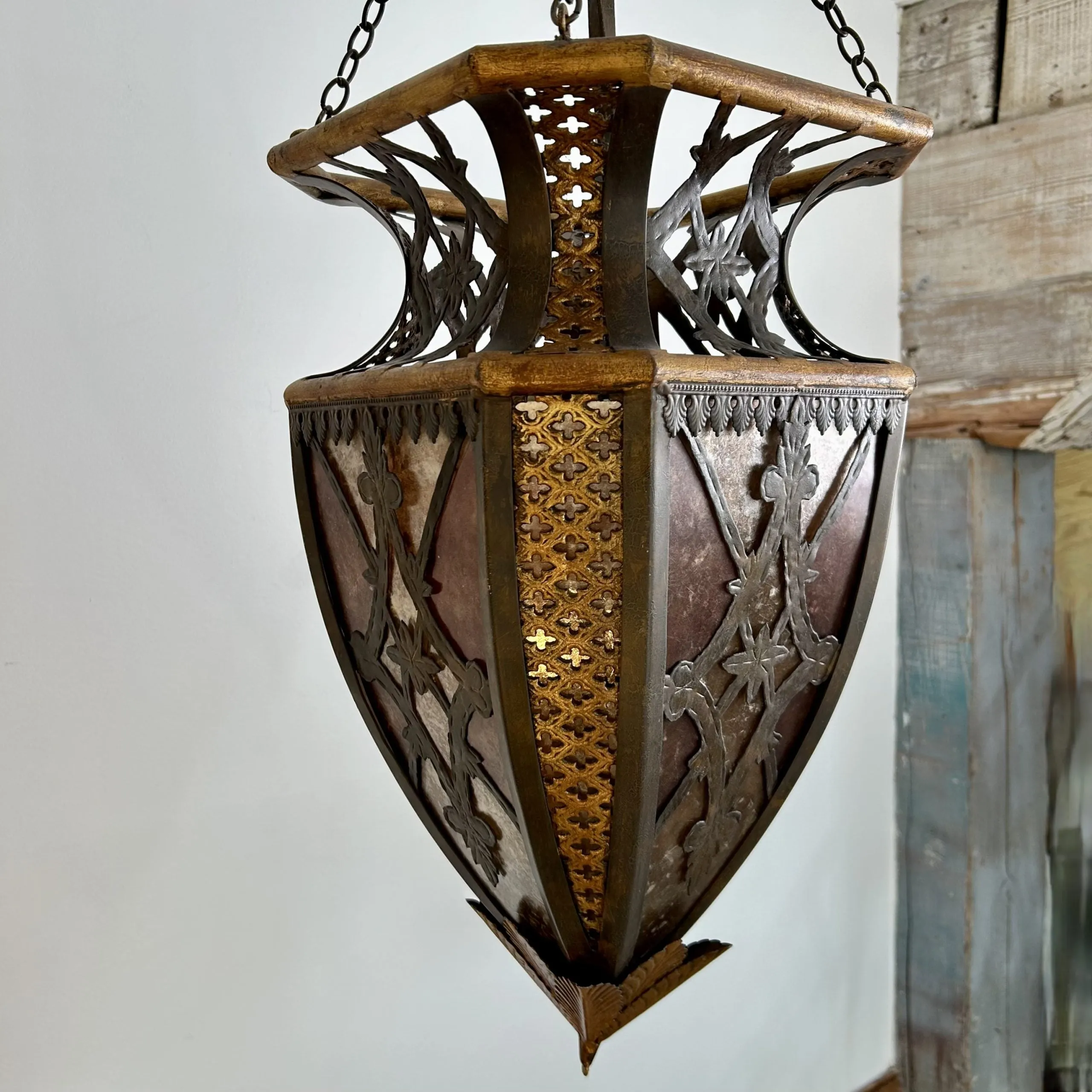 Fine Arts Lamps Pendant Light, Traditional, Mica Glass, Gold, Black Metal