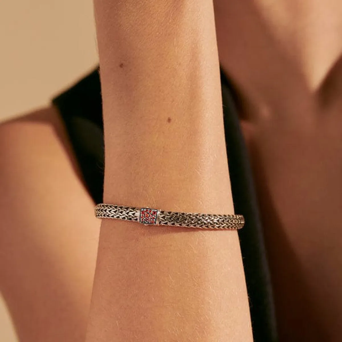 Icon Bracelet, Sterling Silver, Garnet Pavé, 6.5MM - BBS90422RVBLS2GA