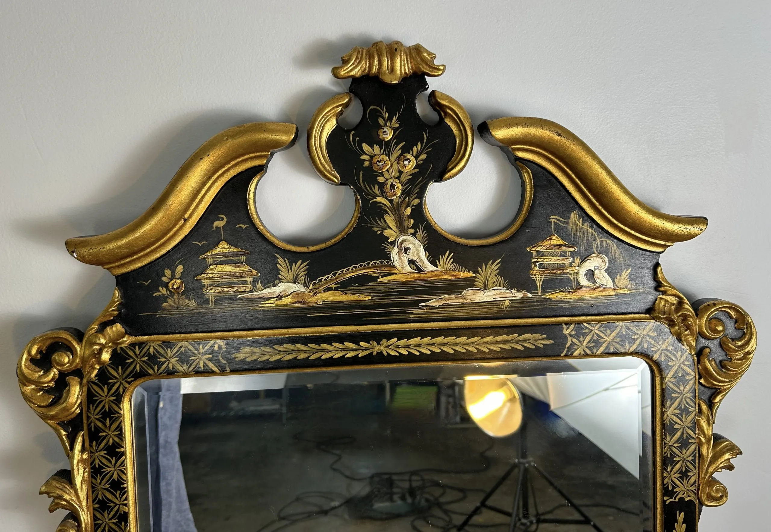 La Barge 1637B Living Room Mirror, Hand Painted, Made In Italy