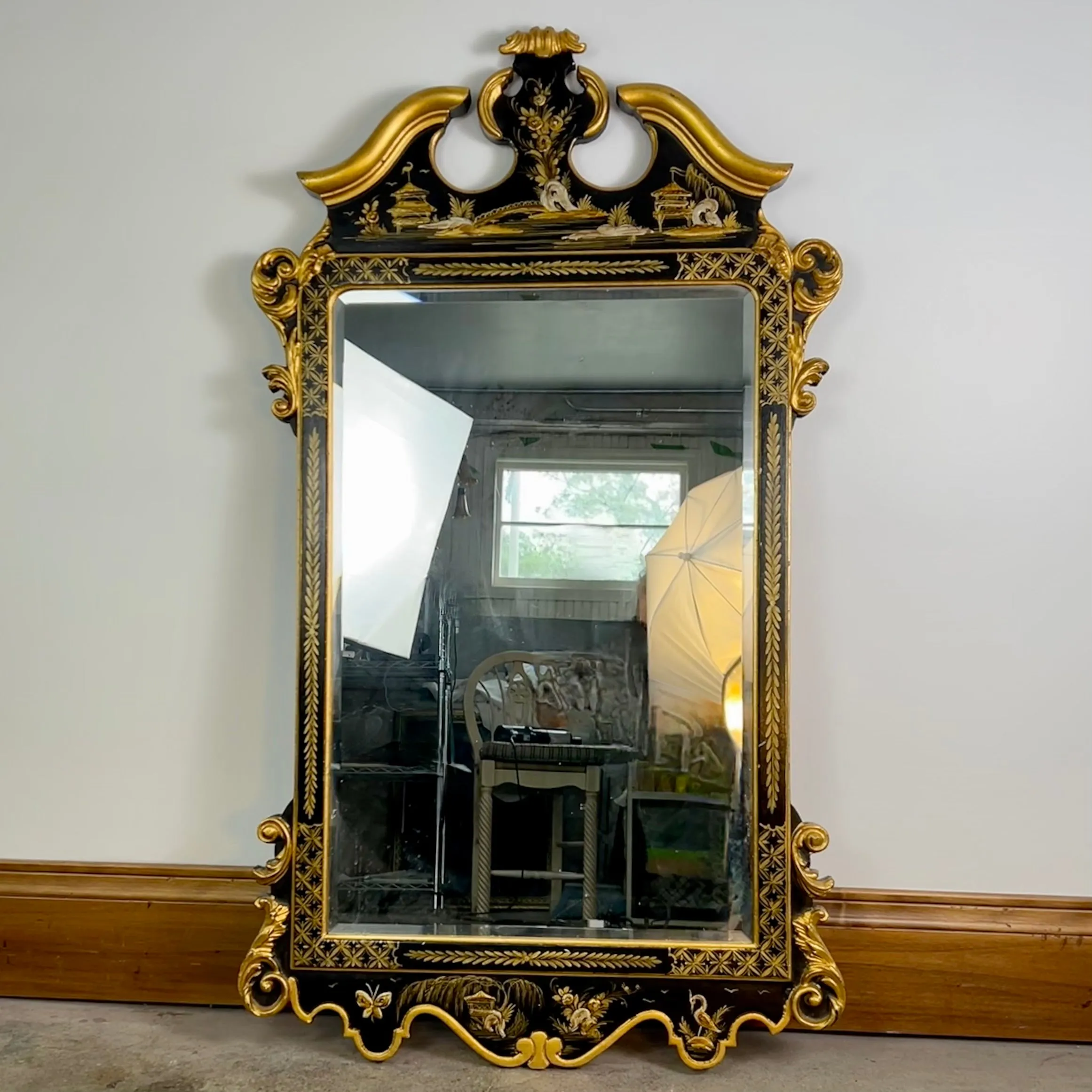 La Barge 1637B Living Room Mirror, Hand Painted, Made In Italy