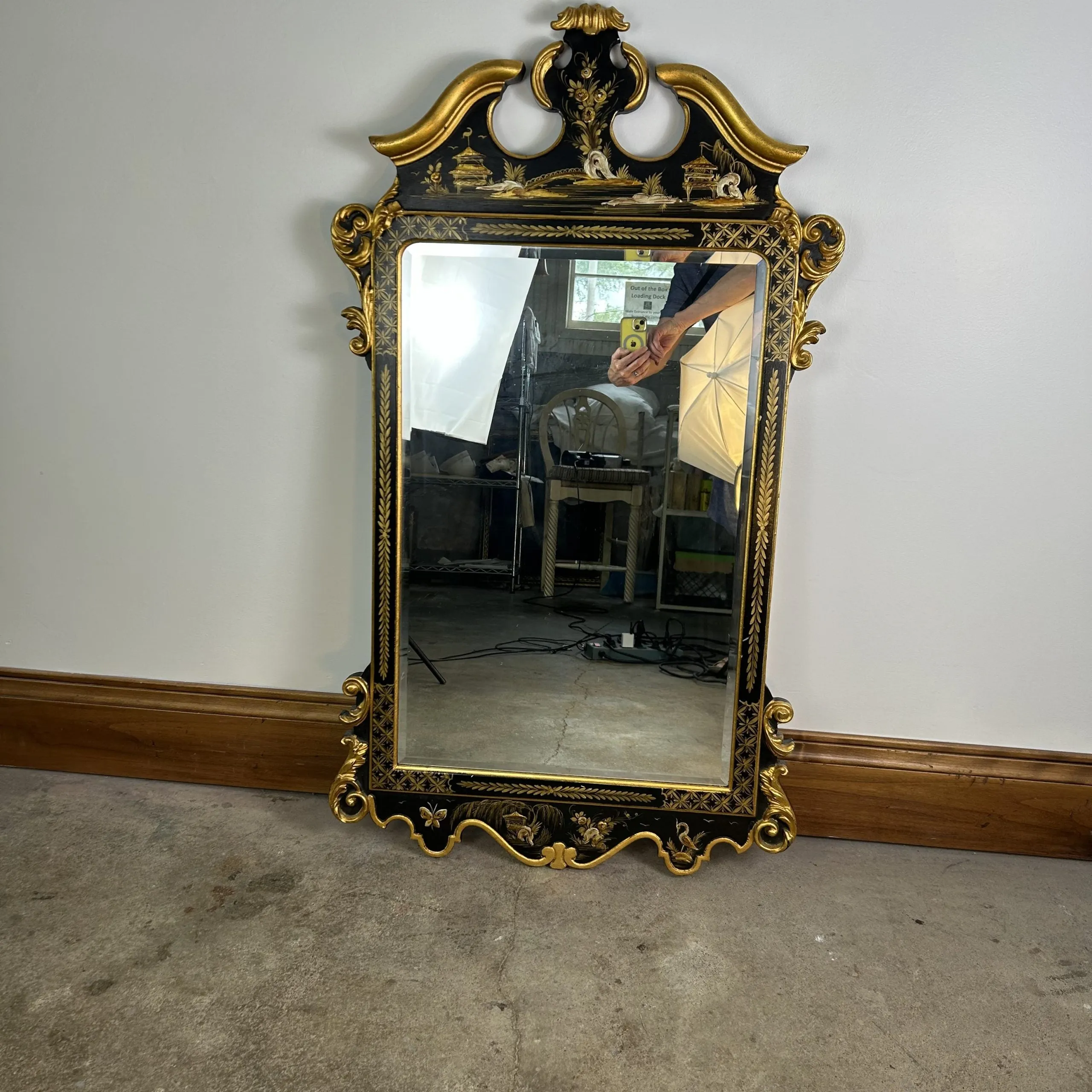 La Barge 1637B Living Room Mirror, Hand Painted, Made In Italy