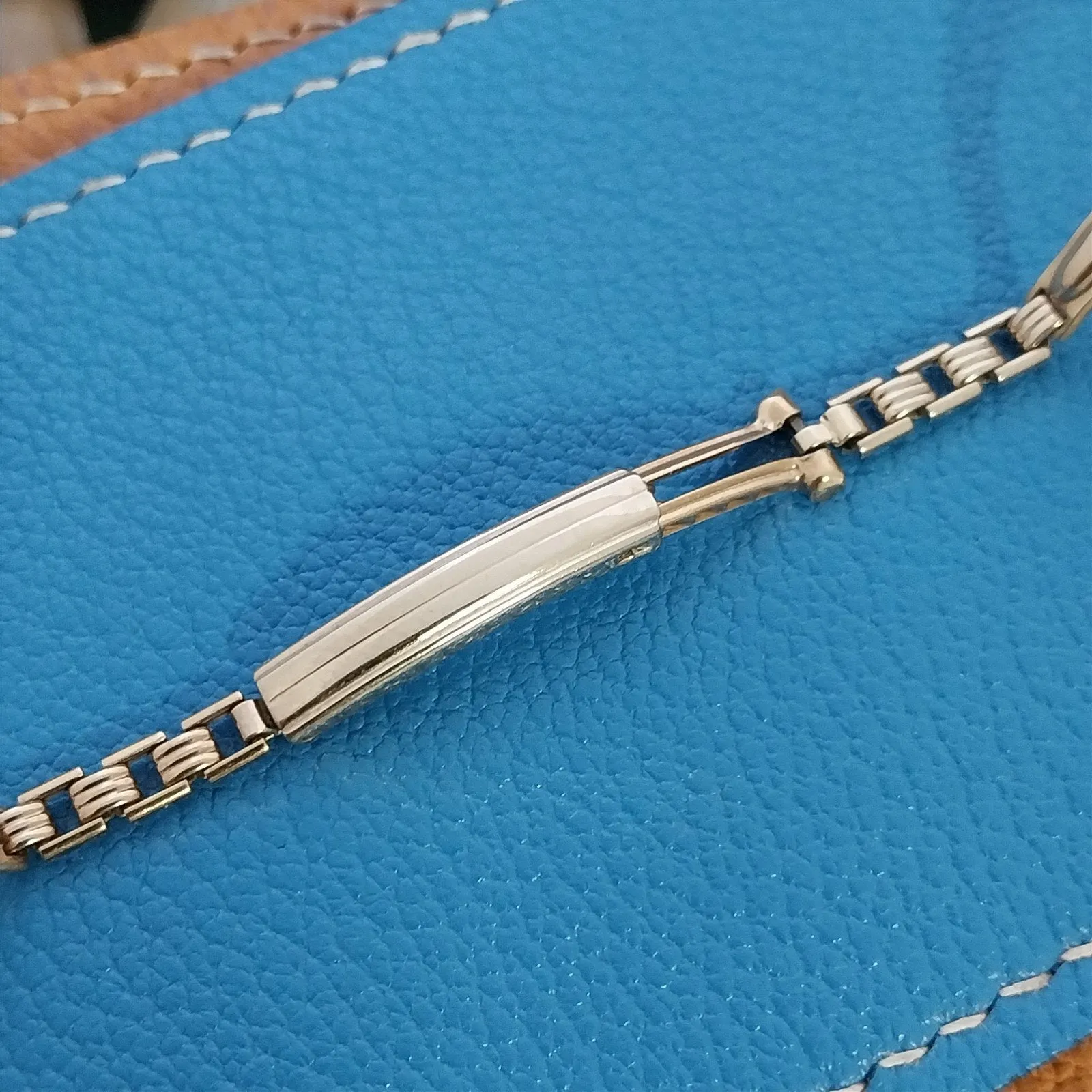 Ladies 1950s Kreisler Yellow Gold-Fill with Amber Glass Hearts Unused Watch Band
