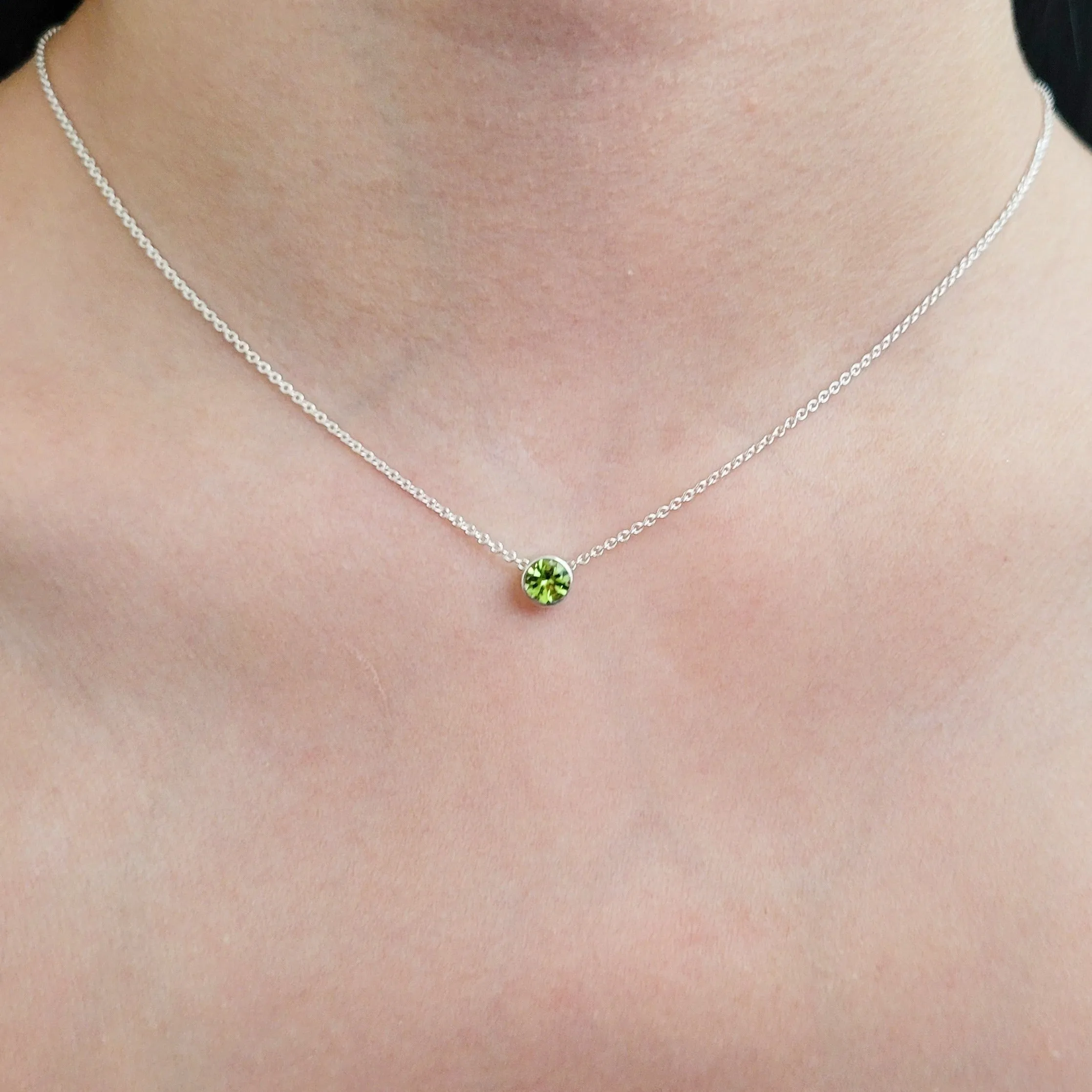 Peridot Floating Necklace - Fidget Necklace