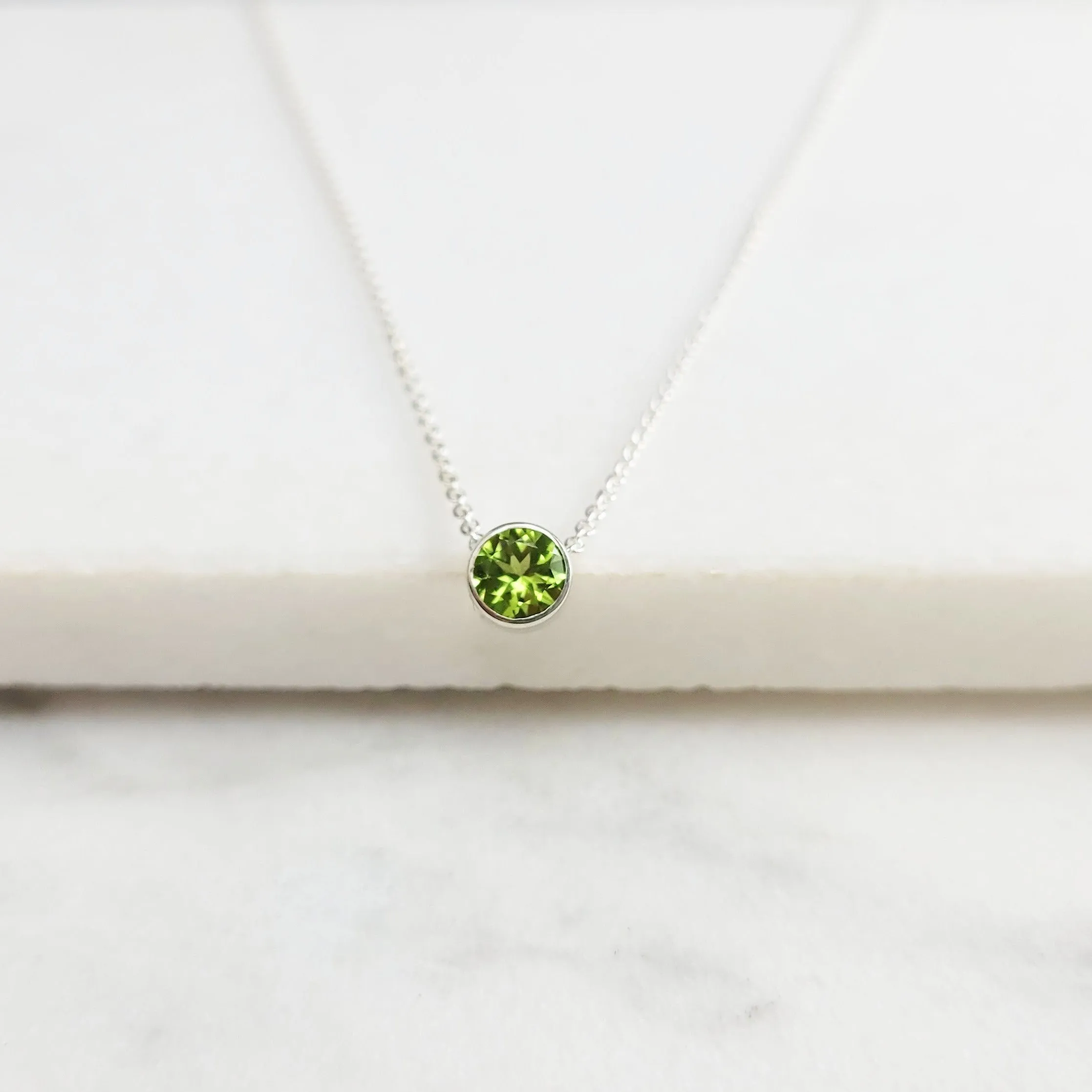Peridot Floating Necklace - Fidget Necklace