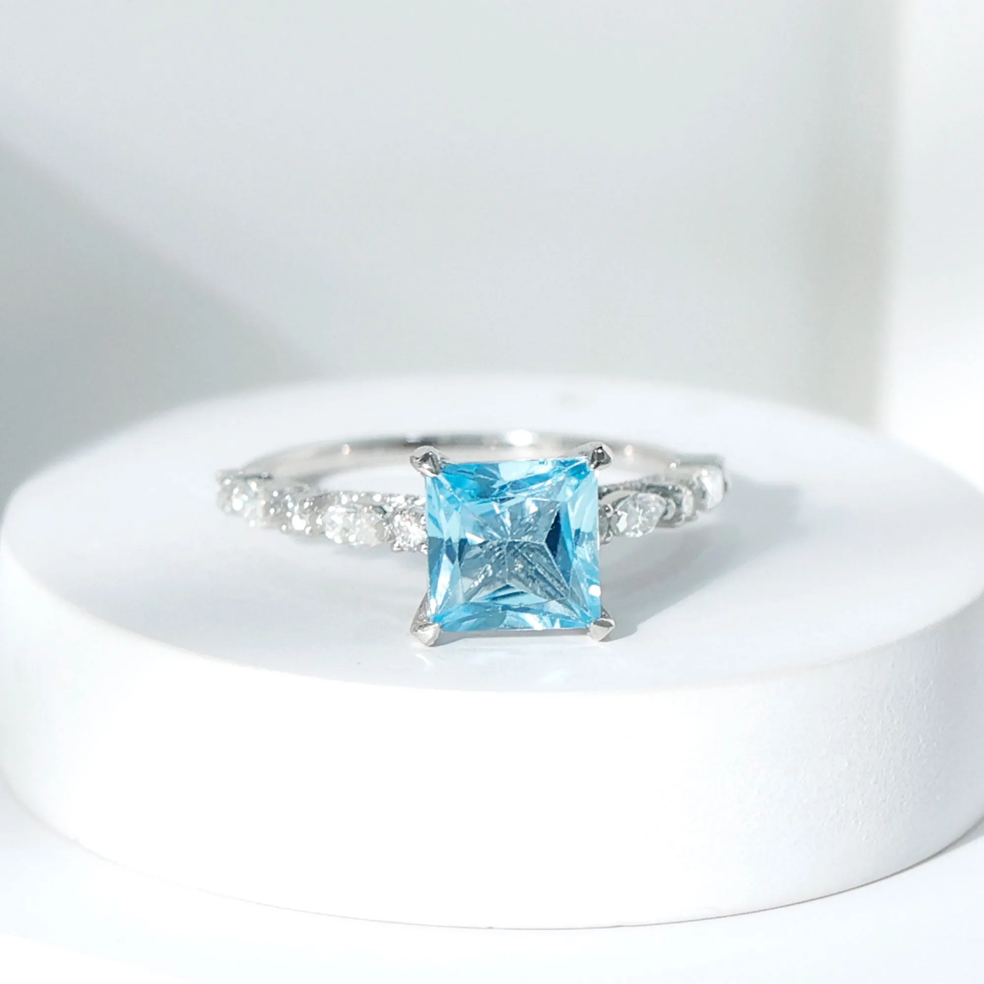 Princess Cut Sky Blue Topaz Solitaire Engagement Ring with Moissanite